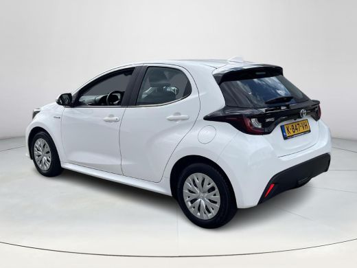 Toyota Yaris 1.5 Hybrid Active ActivLease financial lease