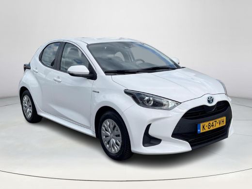 Toyota Yaris 1.5 Hybrid Active ActivLease financial lease