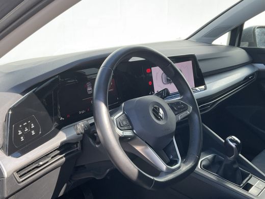 Volkswagen Golf 1.5 TSI Life Adap.Cruise Sfeerverl Carplay Led NL-Auto Dealer-Onderhouden! ActivLease financial lease