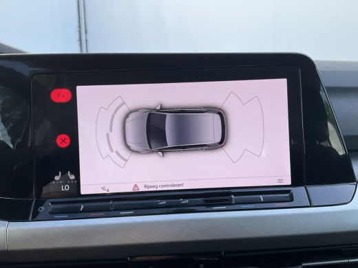 Volkswagen Golf 1.5 TSI Life Adap.Cruise Sfeerverl Carplay Led NL-Auto Dealer-Onderhouden! ActivLease financial lease