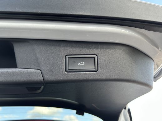 Volkswagen ID.4 Pro Limited Edition 77 kWh | Uit voorraad leverbaar! ActivLease financial lease