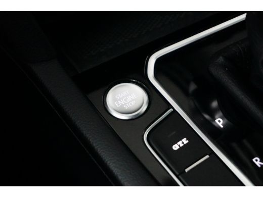 Volkswagen Passat Variant 1.4 218PK TSI PHEV GTE Business | Achteruitrijcamera | Cruise Control | Stoel- en stuurwi... ActivLease financial lease