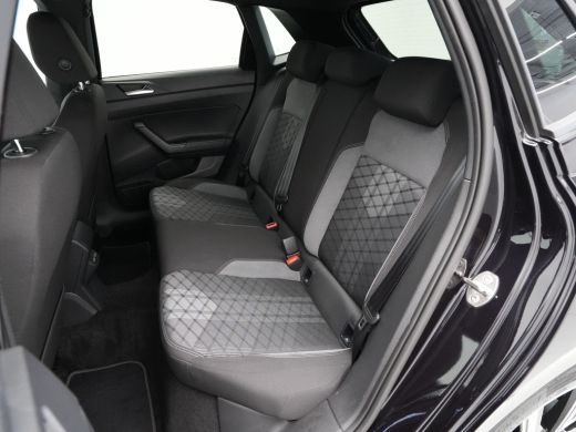 Volkswagen Polo 1.0 TSI 95pk DSG R-Line Navi via App Pdc Clima Lm Velgen 310 ActivLease financial lease