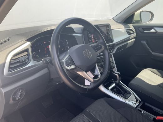 Volkswagen T-Roc 1.5 TSI Life 150pk Automaat Adap.Cruise Carplay Cam Hoogzitter Incl.BTW ActivLease financial lease