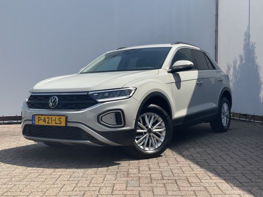 Volkswagen T-Roc 1.5 TSI Life 150pk Automaat Adap.Cruise Carplay Cam Hoogzitter Incl.BTW ActivLease financial lease