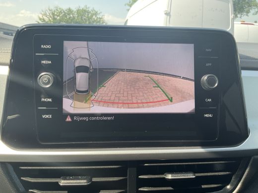 Volkswagen T-Roc 1.5 TSI Life 150pk Automaat Adap.Cruise Carplay Cam Hoogzitter Incl.BTW ActivLease financial lease