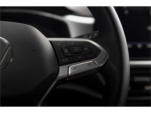 Volkswagen T-Roc 1.5 TSI DSG Life Edition | Camera | Led | Keyless ActivLease financial lease