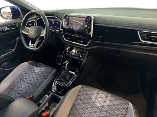 Volkswagen T-Roc 1.5TSI 150pk DSG R-Line / Parkeersensoren / App-Connect / Stoelverwarming /Achteruitrijcamera ActivLease financial lease