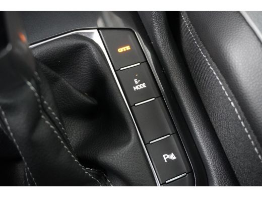 Volkswagen Tiguan 1.4 TSI 245 pk eHybrid R-Line Business 6-DSG | Achteruitrijcamera | Airco (automatisch) | Buitens... ActivLease financial lease