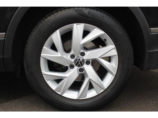 Volkswagen Tiguan Allspace 1.5 TSI Life Business 7p. | Trekhaak | ACC | Camera | Navi | Stoel&Stuurverwarming | Clima | Adap... ActivLease financial lease