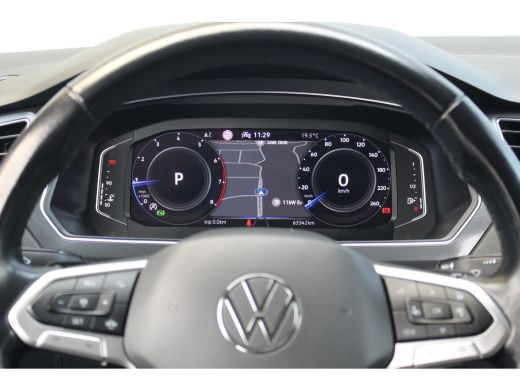 Volkswagen Tiguan Allspace 1.5 TSI Life Business 7p. | Trekhaak | ACC | Camera | Navi | Stoel&Stuurverwarming | Clima | Adap... ActivLease financial lease