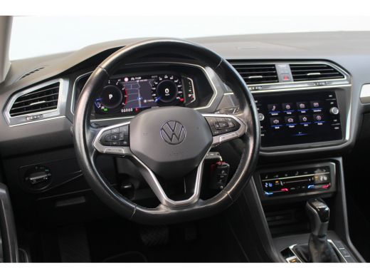 Volkswagen Tiguan Allspace 1.5 TSI Life Business 7p. | Trekhaak | ACC | Camera | Navi | Stoel&Stuurverwarming | Clima | Adap... ActivLease financial lease