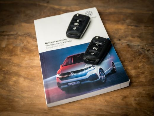 Volkswagen Transporter 2.0 TDI L1H1 28 Highline 150Pk Automaat (APPLE CARPLAY, GROOT NAVI, 3 ZITS, ADAPTIVE CRUISE, PARK... ActivLease financial lease