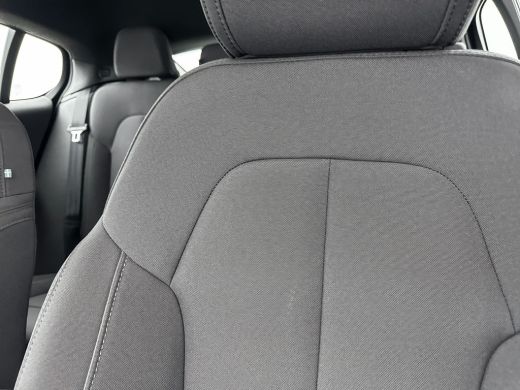 Volvo  C40 Single Motor Plus 69 kWh | 19" Allseason | Adaptieve cruise | BLIS | Stoel/stuurverwarming | Keyl... ActivLease financial lease