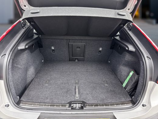 Volvo  C40 Single Motor Plus 69 kWh | 19" Allseason | Adaptieve cruise | BLIS | Stoel/stuurverwarming | Keyl... ActivLease financial lease