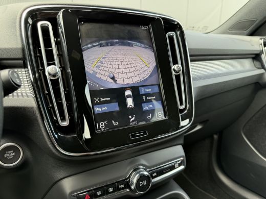 Volvo  XC40 2.0 B4 R-Design | Stoel en stuurwielverwarming | Camera | Parkeersensoren voor en achter | BLIS |... ActivLease financial lease