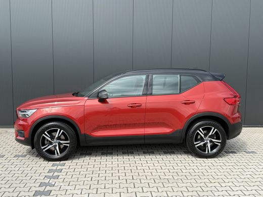 Volvo  XC40 2.0 B4 R-Design | Stoel en stuurwielverwarming | Camera | Parkeersensoren voor en achter | BLIS |... ActivLease financial lease