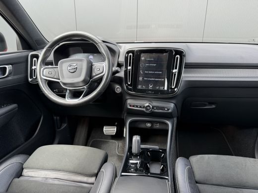 Volvo  XC40 2.0 B4 R-Design | Stoel en stuurwielverwarming | Camera | Parkeersensoren voor en achter | BLIS |... ActivLease financial lease
