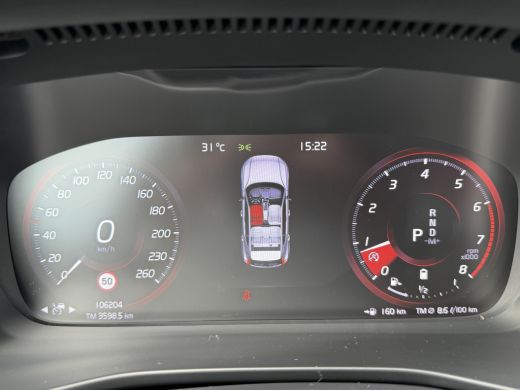 Volvo  XC40 2.0 B4 R-Design | Stoel en stuurwielverwarming | Camera | Parkeersensoren voor en achter | BLIS |... ActivLease financial lease
