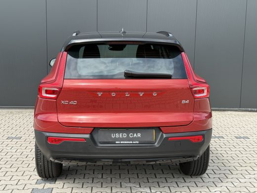 Volvo  XC40 2.0 B4 R-Design | Stoel en stuurwielverwarming | Camera | Parkeersensoren voor en achter | BLIS |... ActivLease financial lease