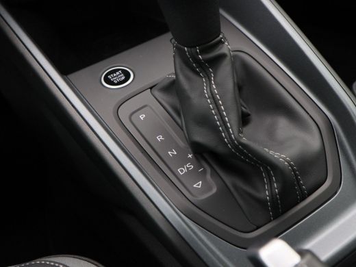 Audi A1 Sportback Sportback 25 TFSi Automaat S-Line | Adaptive Cruise | Parkeersensoren | LED | Privacy Glass | Sto... ActivLease financial lease