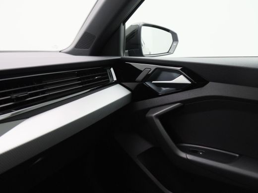 Audi A1 Sportback Sportback 25 TFSi Automaat S-Line | Adaptive Cruise | Parkeersensoren | LED | Privacy Glass | Sto... ActivLease financial lease