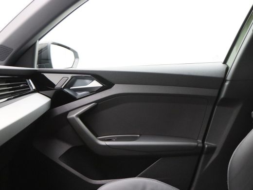 Audi A1 Sportback Sportback 25 TFSi Automaat S-Line | Adaptive Cruise | Parkeersensoren | LED | Privacy Glass | Sto... ActivLease financial lease