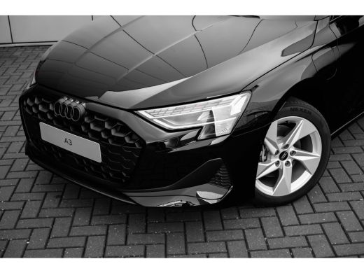 Audi A3 Sportback Advanced edition | Aluminium optiek in het interieur | Assistentiepakket Rijden en Park... ActivLease financial lease