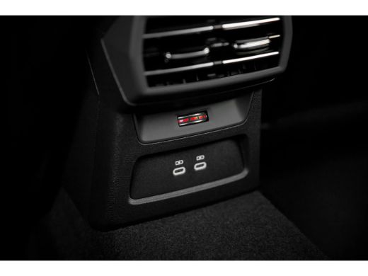 Audi A3 Sportback Advanced edition | Aluminium optiek in het interieur | Assistentiepakket Rijden en Park... ActivLease financial lease