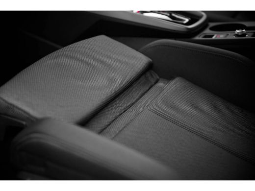 Audi A3 Sportback Advanced edition | Aluminium optiek in het interieur | Assistentiepakket Rijden en Park... ActivLease financial lease