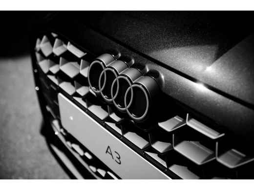 Audi A3 Sportback Advanced edition | Aluminium optiek in het interieur | Assistentiepakket Rijden en Park... ActivLease financial lease