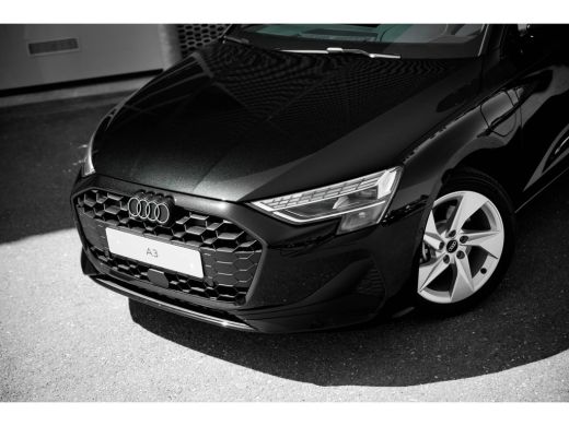 Audi A3 Sportback Advanced edition | Aluminium optiek in het interieur | Assistentiepakket Rijden en Park... ActivLease financial lease