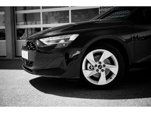 Audi A3 Sportback Advanced edition | Aluminium optiek in het interieur | Assistentiepakket Rijden en Park... ActivLease financial lease