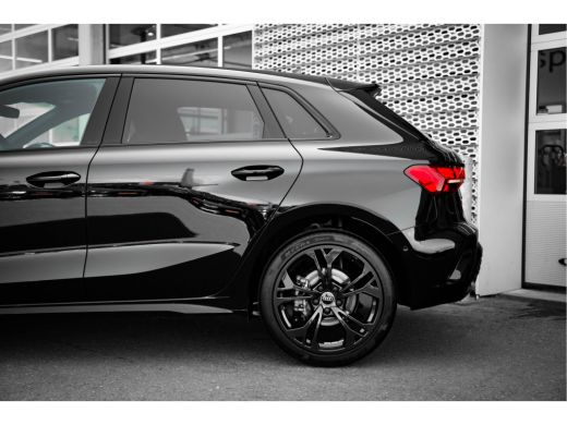 Audi A3 Sportback S edition | Aluminium optiek in het interieur | Assistentiepakket Rijden en Parkeren Pl... ActivLease financial lease