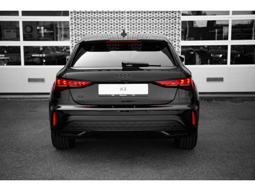 Audi A3 Sportback S edition | Aluminium optiek in het interieur | Assistentiepakket Rijden en Parkeren Pl... ActivLease financial lease