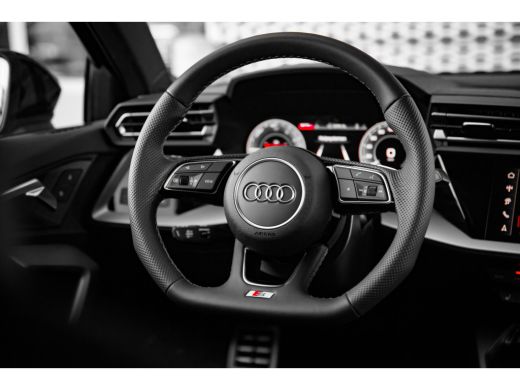 Audi A3 Sportback S edition | Aluminium optiek in het interieur | Assistentiepakket Rijden en Parkeren Pl... ActivLease financial lease