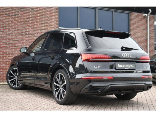 Audi Q7 55 TFSI quattro grijs-kenteken Pano 360-cam 21inch 4wielbest laser-LED ActivLease financial lease