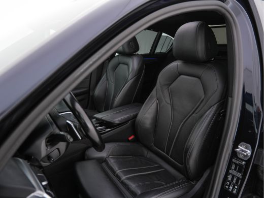 BMW 5 Serie 520d xDrive M-Sport-Pack High Executive (INCL-BTW) Aut. *PANO | LUXURY-LEATHER | FULL-LED | HEAD-... ActivLease financial lease