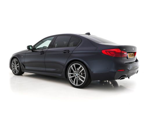 BMW 5 Serie 520d xDrive M-Sport-Pack High Executive Aut. *PANO | LUXURY-LEATHER | FULL-LED | HEAD-UP | DIGI-C... ActivLease financial lease
