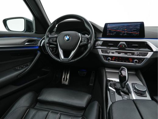 BMW 5 Serie 520d xDrive M-Sport-Pack High Executive Aut. *PANO | LUXURY-LEATHER | FULL-LED | HEAD-UP | DIGI-C... ActivLease financial lease