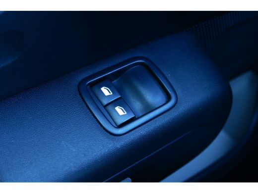 Citroën C3 1.2 PURETECH 83PK C-SERIES / NAVI / CLIMA / LED / BLUETOOTH / CRUISECONTROL / 1E EIGENAAR / NIEUW... ActivLease financial lease