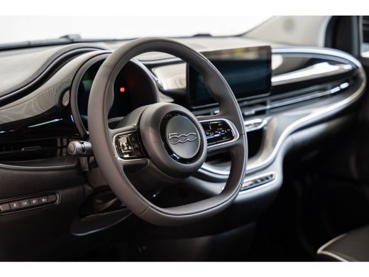 Fiat 500 Urban 42 kWh | Style Pack | Climate Controle | Apple Carplay & Android Auto | Lichtmetalen velgen | ActivLease financial lease
