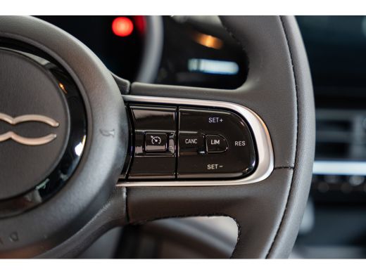 Fiat 500 Urban 42 kWh | Style Pack | Climate Controle | Apple Carplay & Android Auto | Lichtmetalen velgen | ActivLease financial lease