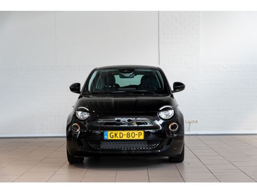 Fiat 500 Urban 42 kWh | Style Pack | Climate Controle | Apple Carplay & Android Auto | Lichtmetalen velgen | ActivLease financial lease