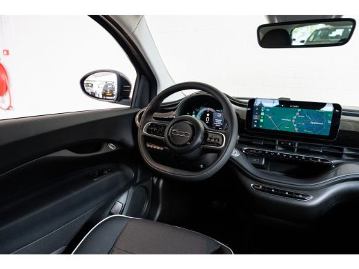 Fiat 500 Urban 42 kWh | Style Pack | Climate Controle | Apple Carplay & Android Auto | Lichtmetalen velgen | ActivLease financial lease