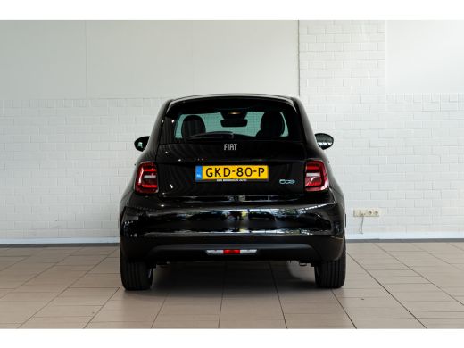 Fiat 500 Urban 42 kWh | Style Pack | Climate Controle | Apple Carplay & Android Auto | Lichtmetalen velgen | ActivLease financial lease