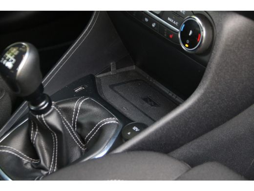 Ford Fiesta 1.0 EcoBoost Titanium | Stuur/stoelverwarming | CarPlay | Parkeersensoren | Draadloze lader ActivLease financial lease
