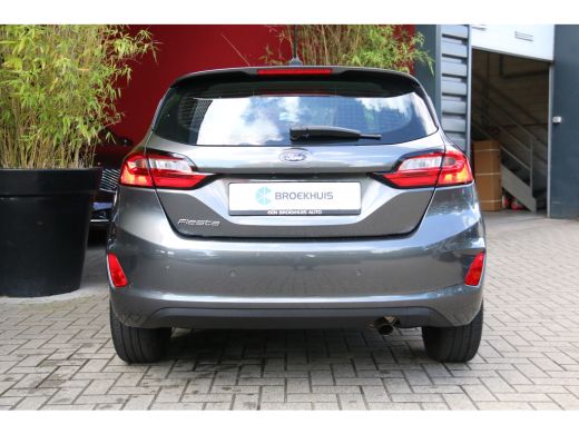 Ford Fiesta 1.0 EcoBoost Titanium | Stuur/stoelverwarming | CarPlay | Parkeersensoren | Draadloze lader ActivLease financial lease