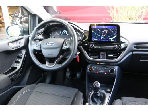 Ford Fiesta 1.0 EcoBoost Titanium | Stuur/stoelverwarming | CarPlay | Parkeersensoren | Draadloze lader ActivLease financial lease