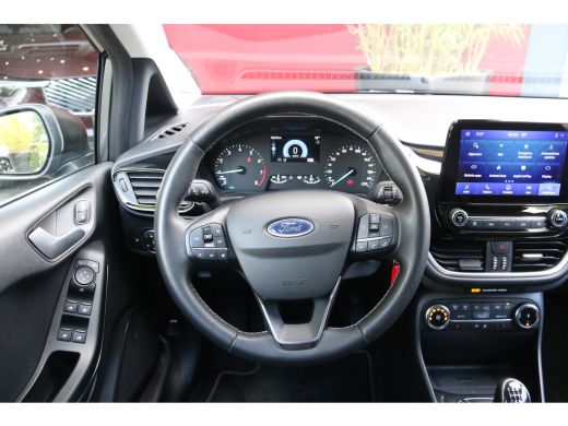 Ford Fiesta 1.0 EcoBoost Titanium | Stuur/stoelverwarming | CarPlay | Parkeersensoren | Draadloze lader ActivLease financial lease